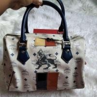 ราคา กระเป๋า mcm สีขาวครีมรุ่น limited สภาพใช้งานทั่วไป (23242002881)
