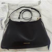 ราคา I CHARLES & KEITH Shoulder Bag สีดำ รุ่นคลาสสิก พร้อมกระเป๋าใบเล็ก (ของใหม่ ยังไม่เคยใช้งาน) (54603992307)