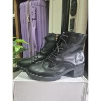 ราคา รองเท้าบูทหนัง ข้อสั้น สีดำ (29639193227)