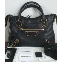 ราคา Like new! Balenciaga matallic edge size town ใหญกว่า mini สภาพ95% ใหม่สวยมากค่ะ แท้100% อปก.ครบหมดค่ะ (2249123717)