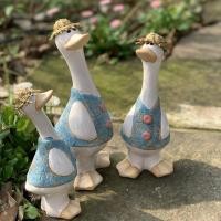 ราคา เป็ดแต่งสวน ( 1 ชุด 3ตัว) เป็ดเซรามิก เป็ดแต่งบ้าน สูง 9 นิ้ว ตุ๊กตาแต่งสวนกลางแจ้ง ตกแต่งอ่างปลา (22656650627)