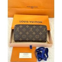 ราคา lv zippy monogram wallet (27358848346)