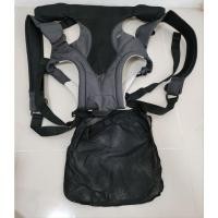 ราคา เป้อุ้ม Combi มือ2 สภาพดี (22462624000)