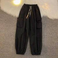 ราคา ▥ แฟชั่นผูกหนึ่งฟุตกระเป๋าขนาดใหญ่หลวมกางเกงคาร์โก้ผู้ชายคลาสสิกตรงกระบอกถนนสบายๆหล่อกางเกงผู้ช (40551536810)