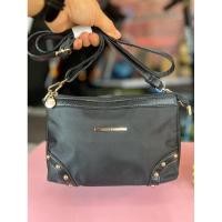 ราคา Nicole Miller แท้ คลอสบอดี้ งานผ้าผสมหนังแท้ น้ำหนักเบา สวยมาก อะไหล่ดีทุกจุด (19696238556)