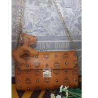 ราคา กระเป๋าทรงถือครอสบอดี้หนังแคนวาส mcm สีน้ำตาลมือสอง (24659948975)