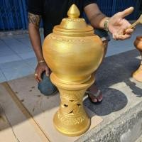 ราคา โอ่งสีทอง 11 นิ้ว ขาตั้ง 10นิ้ว โอ่งน้ำดินเผา ขายโอ่ง ขายโอ่งดิน โอ่งดิน โอ่ง โอ่งน้ำ โอ่งโบราณ โอ่งเสริมฮวงจุ้ย โอ่งทอง (21095630286)