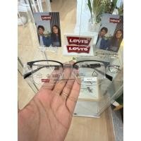 ราคา กรอบแว่น Levi's อุปกรณ์ครบกล่อง มือ1 (45600183966)