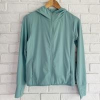ราคา เสื้อฮู้ด AIRISM กัน UV Protection สีเขียว จาก Uniqlo size : M (มือ2) (43914977383)