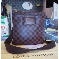 ราคา กระเป๋าหลุยส์ Louis Vuitton LV Brooklyn Flat Damier ปี10 (1024581026)