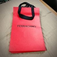 ราคา ถุงกระดาษแบรนด์ FERRAGAMO (29025024065)