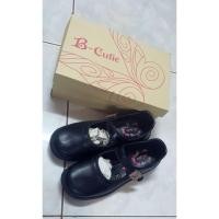 ราคา รองเท้านักเรียนบาจา Bata มือสอง(39) (28301194328)