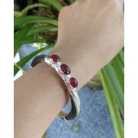ราคา กำไลข้อมืิอฝังพลอยทับทิม​ (งานเก่า)​ (20310685221)