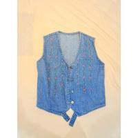 ราคา used เสื้อกั๊กยีนส์ งานปักลายดอก ไซส์ s (49252864382)
