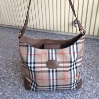 ราคา Burberry Shoulder Bag แท้มือสอง (988656184)