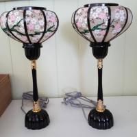 ราคา โคมไฟตั้งโต๊ะญี่ปุ่นโบราณวินเทจ Japanese Hina Doll Furniture Lantern Lamp Stand Vintage Bonbori Cherry Blossom มือสอง (22629084249)