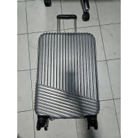 ราคา กระเป๋าเดินทางสีเทามือสอง ขนาด 20 นิ้ว สภาพดีมีตำหนิจุดเดียวตามภาพ (21885469019)