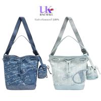 ราคา Champion Mono Pregnant Bucket Bag กระเป๋าบัคเก็ต แชมเปี้ยน ลายโมโนแกรม (28687341104)