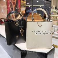 ราคา LYN กระเป๋าสะพายข้าง รุ่น Astraea S Bucket Bag : LL23CBF170 ชอปแท้ 100% พร้อมถุงผ้า และถุงกระดาษ (22219919613)