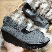 ราคา รองเท้าเตารีดสุขภาพสาน Skechers แท้ ซอฟนุ่มมาก ยืดหยุ่นใส่สบาย มือสองสภาพดี (12461381094)