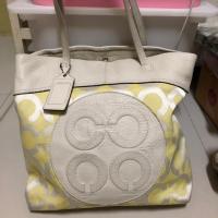 ราคา ของแท้ 100% กระเป๋า Coach Shopping มือสอง (4316177736)