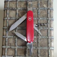 ราคา เครื่องมือ อเนกประสงค์ มีดพับ Victorinox 8 อุปกรณ์ ของแท้มือสอง สภาพสมบูรณ์95% (29687451110)