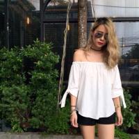 ราคา ดำพร้อมส่ง*เสื้อปาดไหล่ ผูกเเขนโบว์ (74210151)