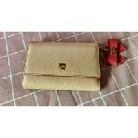 ราคา กระเป๋าใส่สตางค์MCMใบกลาง3พับ(สีครีม) (25600674800)
