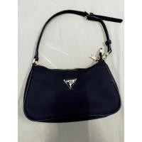 ราคา กระเป๋าทรงสะพายไหล่สีดำ (29264329900)