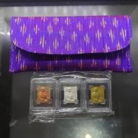 ราคา ชุด 3 เหรียญ (เนื้อเงิน บรอนซ์ทอง ทองแดง) พิมพ์เล็ก ที่ระลึก 150 ปี สมเด็จพระพันวัสสาอัยยิกาเจ้า พร้อมซองผ้าไหม 2555 (14593358313)