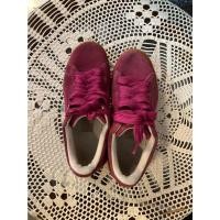 ราคา Puma หนังกลับสีม่วง preloved (45050802326)