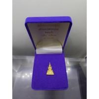 ราคา พระแก้วมรกต เนื้อกาหลั่ยทอง ที่ระลึกสมเด็จพระเทพรัตนราชสุดาฯเสด็จทรงยกช่อฟ้า วัดพระแก้ว จ.เชียงราย ปี2550 (53300803246)