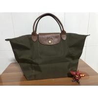 ราคา Sales 900 ส่งฟรี❤️กระเป๋าLongchamp Longchamp Taupe Le Pliage Medium Longchamp Size : M หูสั้น สีTaupe (เขียวขี้ม้า) (2799658047)