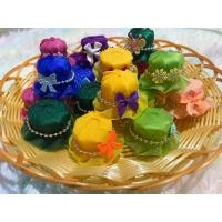 ราคา เหรียญโปรยทานหมวกคุณนายคละสี แพ็ค 20 ชิ้น (20980188576)