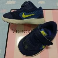 ราคา รองเท้า Nike จิ๋ว 10cm. (4438909453)