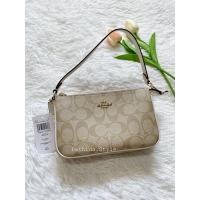 ราคา Coach มินิพอช IM/LIGHT KHAKI/CHALK ของแท้100% (14665547553)