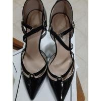 ราคา ส่งต่อรองเท้า Lyn ไซส์39 สนใจขอลดได้ค่ะ (7308804243)