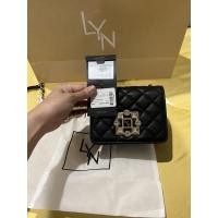 ราคา กระเป๋าLynแท้ใบเล็ก7นิ้วคะ (20335137093)