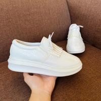 ราคา รองเท้ามือสองสภาพดีมาก (23927963328)
