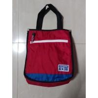 ราคา กระเป๋าถือ converse สีแดง (18442096549)