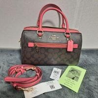 ราคา กระเป๋าทรงหมอนสีกาแฟดำขอบชมพูของ COACH แท้มือสอง ซื้อจากร้าน Shop by Pimmy (21989143002)