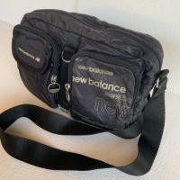 ราคา กระเป๋าสะพายข้าง New Balance นิวบาลานซ์ แบรนด์แท้ มือ 2 (3502902187)