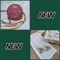 ราคา [ออเดอร์คุณพราว] New แท้​ ​ ต่างหู​ Dior และ​ กระเป๋า​ Dior (18219042090)