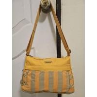 ราคา กระเป๋าสะพายBESIDE-U (44851930658)