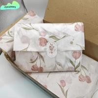 ราคา ความสวย กระดาษทิชชู่ลายทิวลิป, ห่อของขวัญด้วยกระดาษห่อของขวัญใบเขียว, กระดาษห่อขวดเครื่องดื่มสองด้านลายดอกไม้ (48206281139)