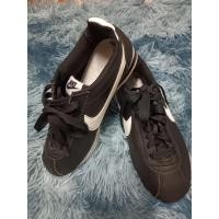 ราคา รองเท้าNikeสีดำสภาพใหม่มือสอง (19355757083)