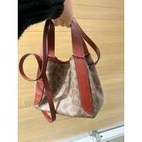 ราคา กระเป๋า Coach แท้ มือ2 ตามสภาพ มีตำหนิ ทรงน่ารัก คุณหนูมาก สะพายเดินเล่น เก๋ๆ (17298573535)