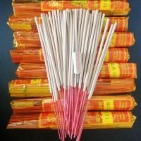 ราคา #ธูปหอม แถมธูปหวย #ธูปเชี่ยงโชค ห่อละ 12 บาท (6931705422)