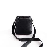 ราคา [กระเป๋ามือสอง] MACKNITE ของแท้! cross body หนังวัวแท้ 7.5นิ้ว สีดำ กระเป๋าสภาพดี กระเป๋าสะพายข้าง (11479787938)