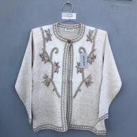 ราคา เสื้อคลุม ORIENT GRACE ของใหม่ สีสวย ไซส์M ขนาดอก40นิ้ว ยาว25นิ้ว (28674764224)
